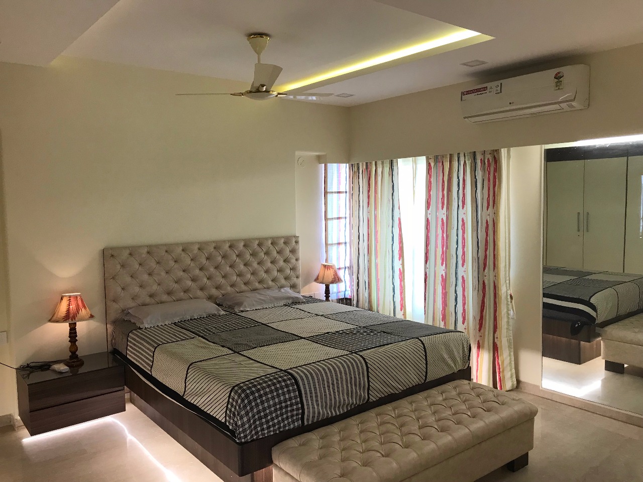 4 BHK Fully Furnished in Two Roses , Bandra West